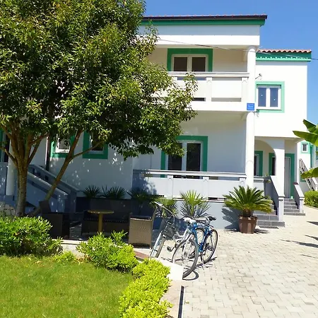 Apartmán Deni Nin Vrsi