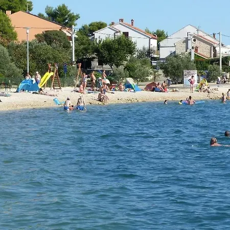 Διαμέρισμα Deni Nin