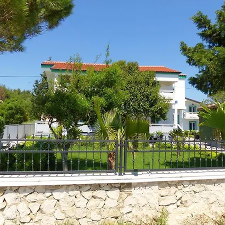 Apartment Deni Nin