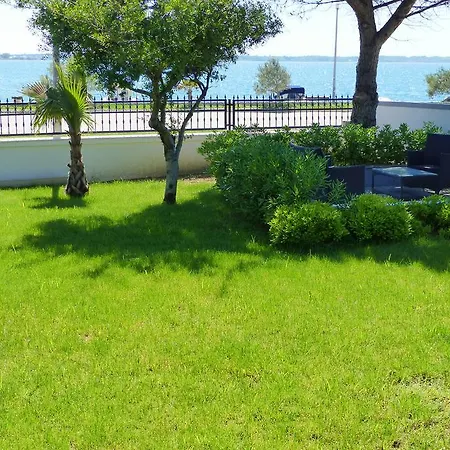 Apartment Deni Nin