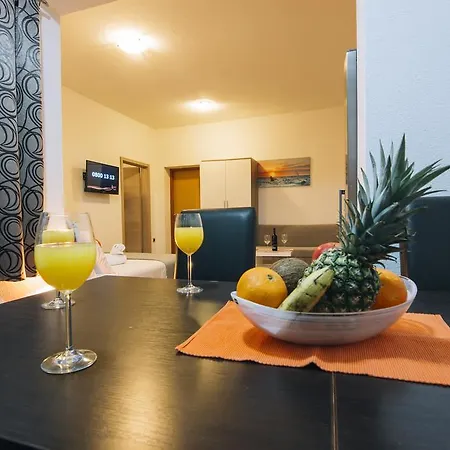 Apartment Deni Nin *