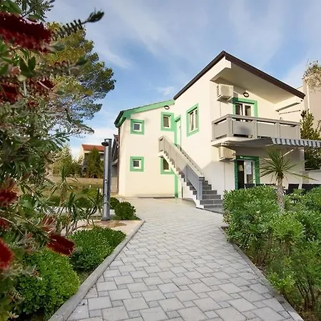 Deni Nin Apartment Vrsi