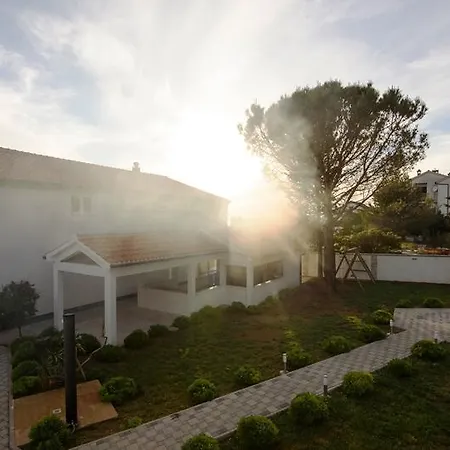 Deni Nin Apartment Vrsi